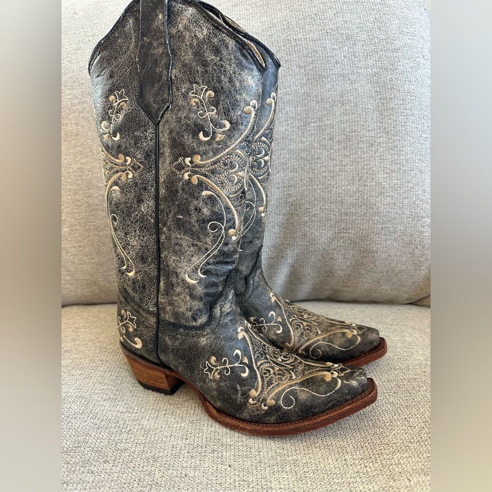 Circle G By Corral Women’s Black Crackle / Bone Embroidery Western Boots 6.5